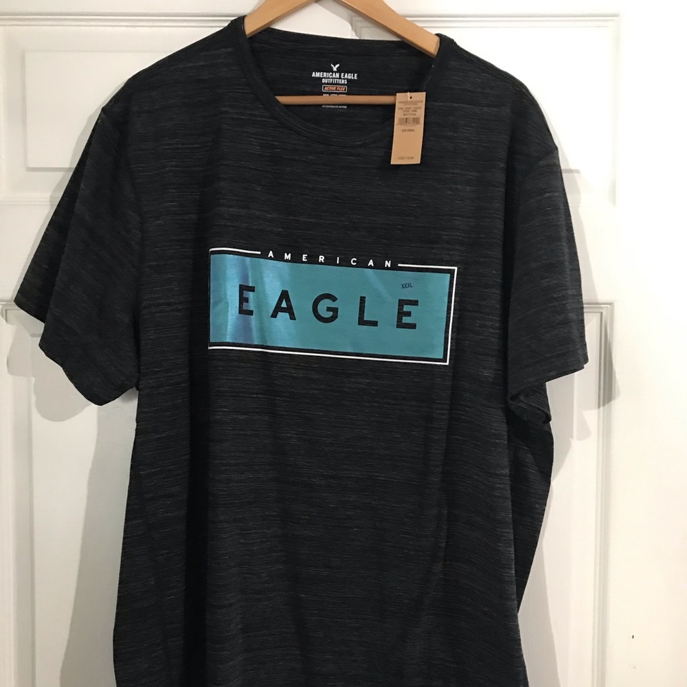 Men’s gray AE shirt